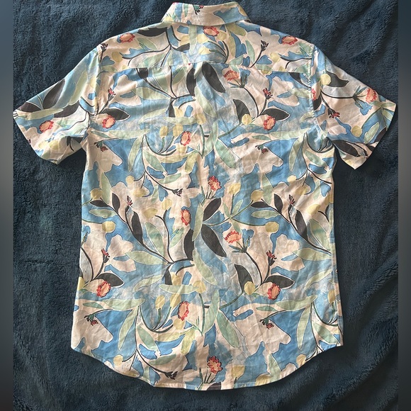 ROMWE Blue Button Up Short Sleeve Men's Shirt - Size M - Blue Floral Hawaiian - Picture 2 of 3